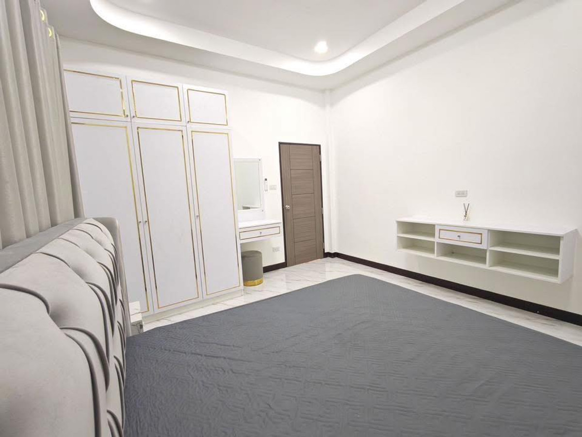 For SalePattaya, Bangsaen, Chonburi : The hottest cornerback! Good location, easy to rent, good income 🔥 Chokchai Garden Home 2 / 4 bedrooms (for sale), Chockchai Garden Home 2 / 4 Bedrooms (FOR SALE) BEWN110