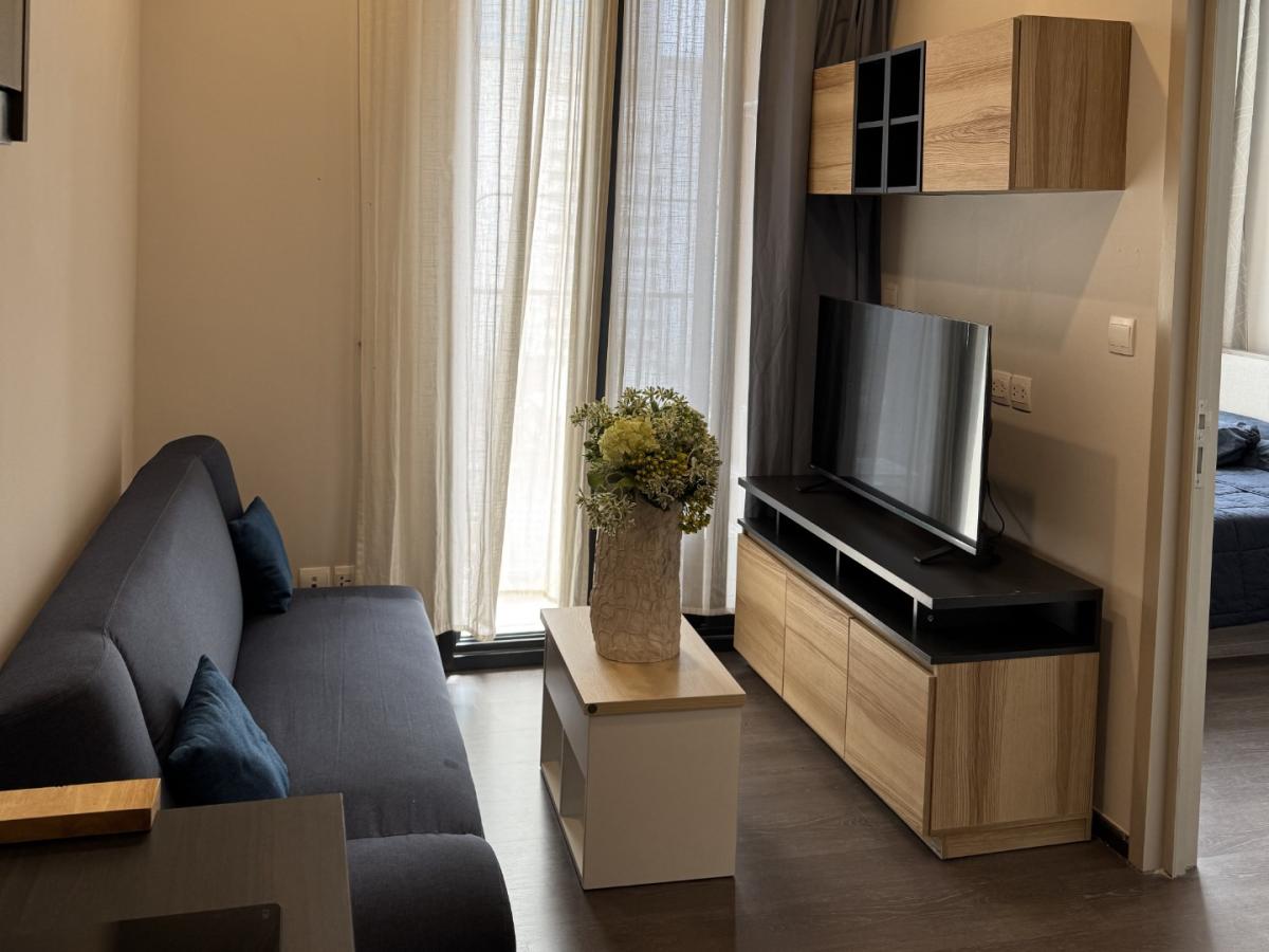 For SaleCondoSukhumvit, Asoke, Thonglor : 🔥Urgent Sale+🔥 Oka Haus, near BTS Thonglor Station, fully furnished, ready to move in.