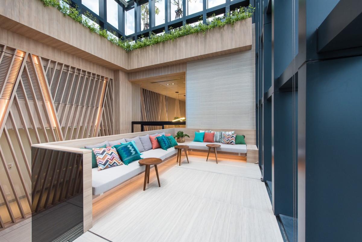 For SaleCondoSukhumvit, Asoke, Thonglor : 🔥Urgent Sale+🔥 Oka Haus, near BTS Thonglor Station, fully furnished, ready to move in.