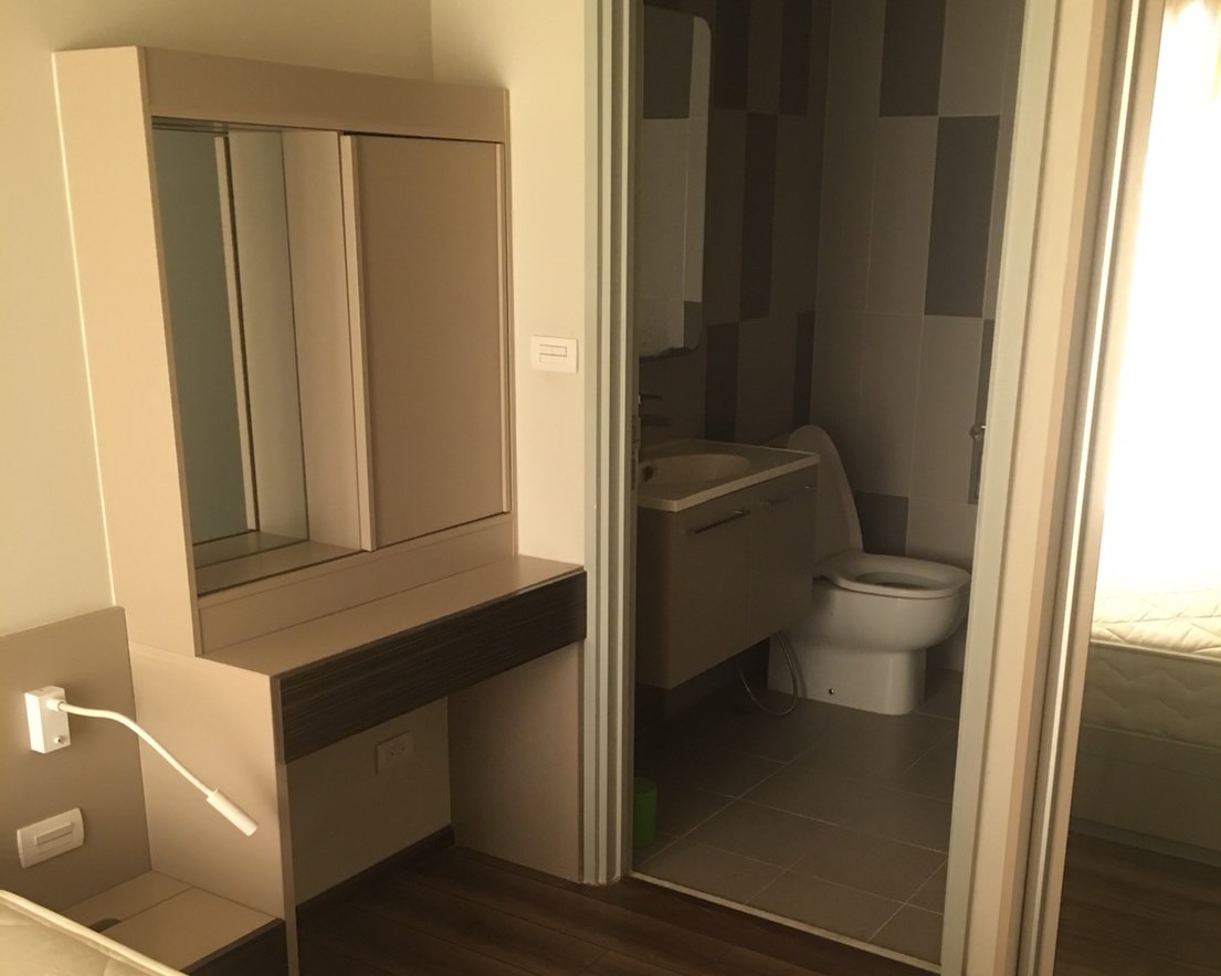 For SaleCondoSapankwai,Jatujak : 🔥Urgent Sale+🔥 Onyx Phaholyothin, near BTS Saphan Khwai station. Fully furnished and ready to move in.