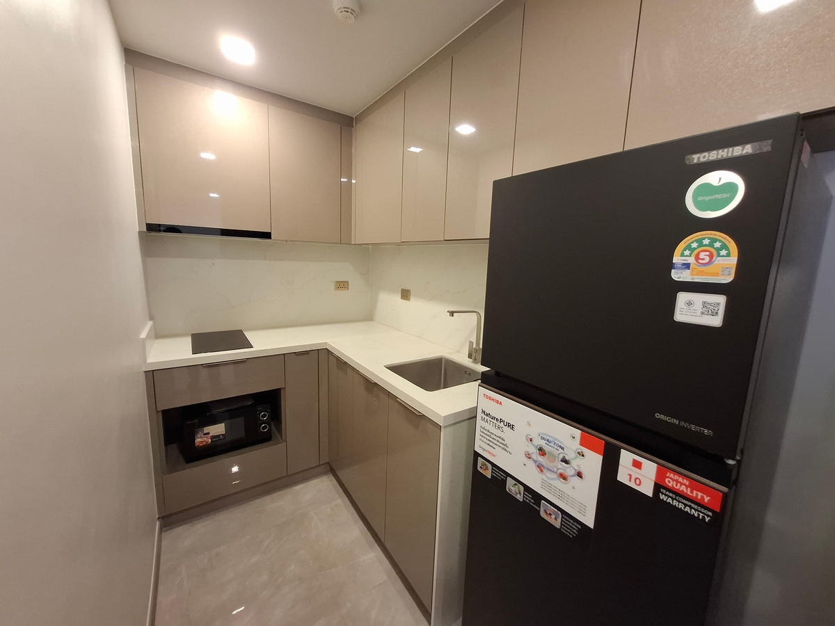 ให้เช่าคอนโดพระราม 9 เพชรบุรีตัดใหม่ RCA : ใช้ชีวิตระดับ Masterpiece พร้อมวิวสระ Infinity Pool ที่ One9Five