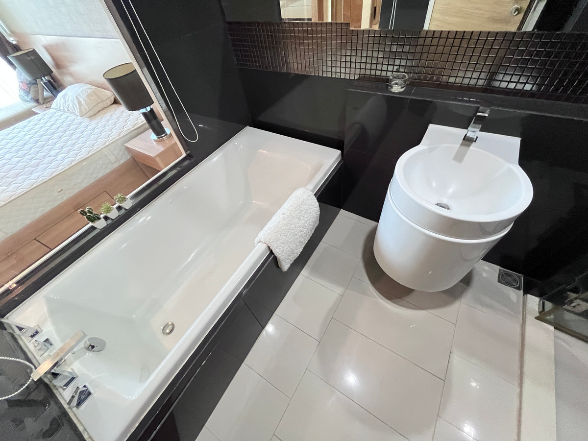 For RentCondoOnnut, Udomsuk : Condo for rent Rhythm Sukhumvit50 1 bedroom 1 bathroom fully furnished Ready to move in!