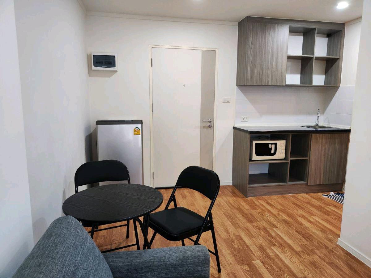 For RentCondoSamut Prakan,Samrong : Condo for rent Lumpini Ville Sukhumvit 76, good location, near important places • 🚆 BTS Bearing about 1 km.