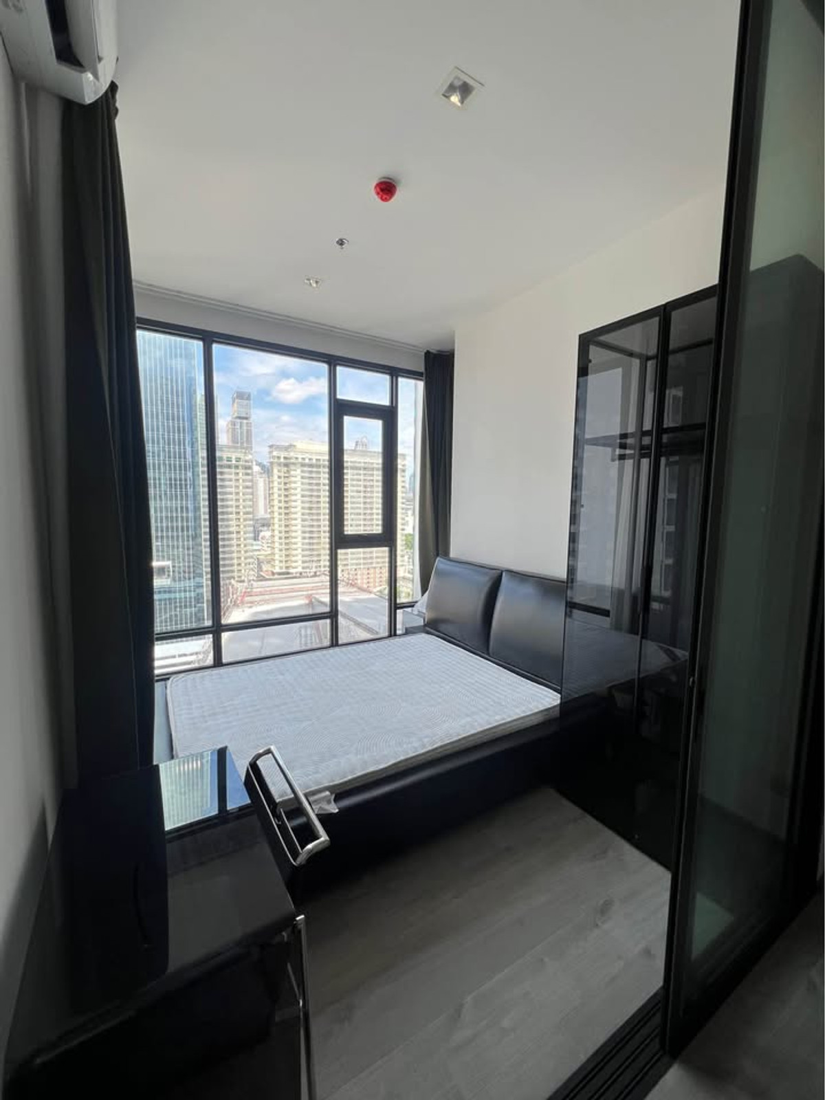 ให้เช่าคอนโดราชเทวี พญาไท : Condo for rent The Address Siam - Ratchathewi price 30,000 Thb.