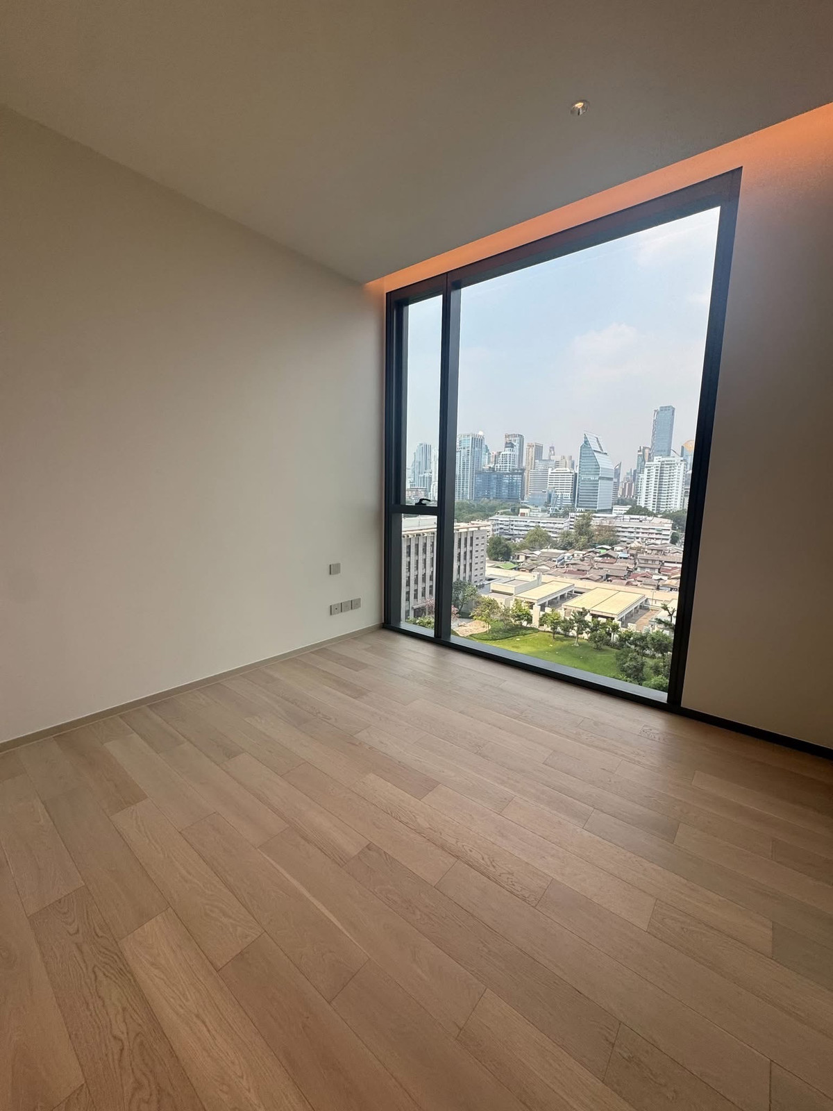For SaleCondoWitthayu, Chidlom, Langsuan, Ploenchit : EI8TEEN SEVEN One Bangkok: 1bed 1bath 63.45sqm. 20,900,000 Am: 0656199198