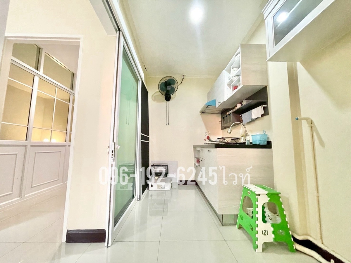For SaleShop HouseMin Buri, Romklao : Golden location! 4-storey commercial building for sale, next to Rat Phatthana Road (Soi Miss Teen) 🏢 decorated and ready for an office.