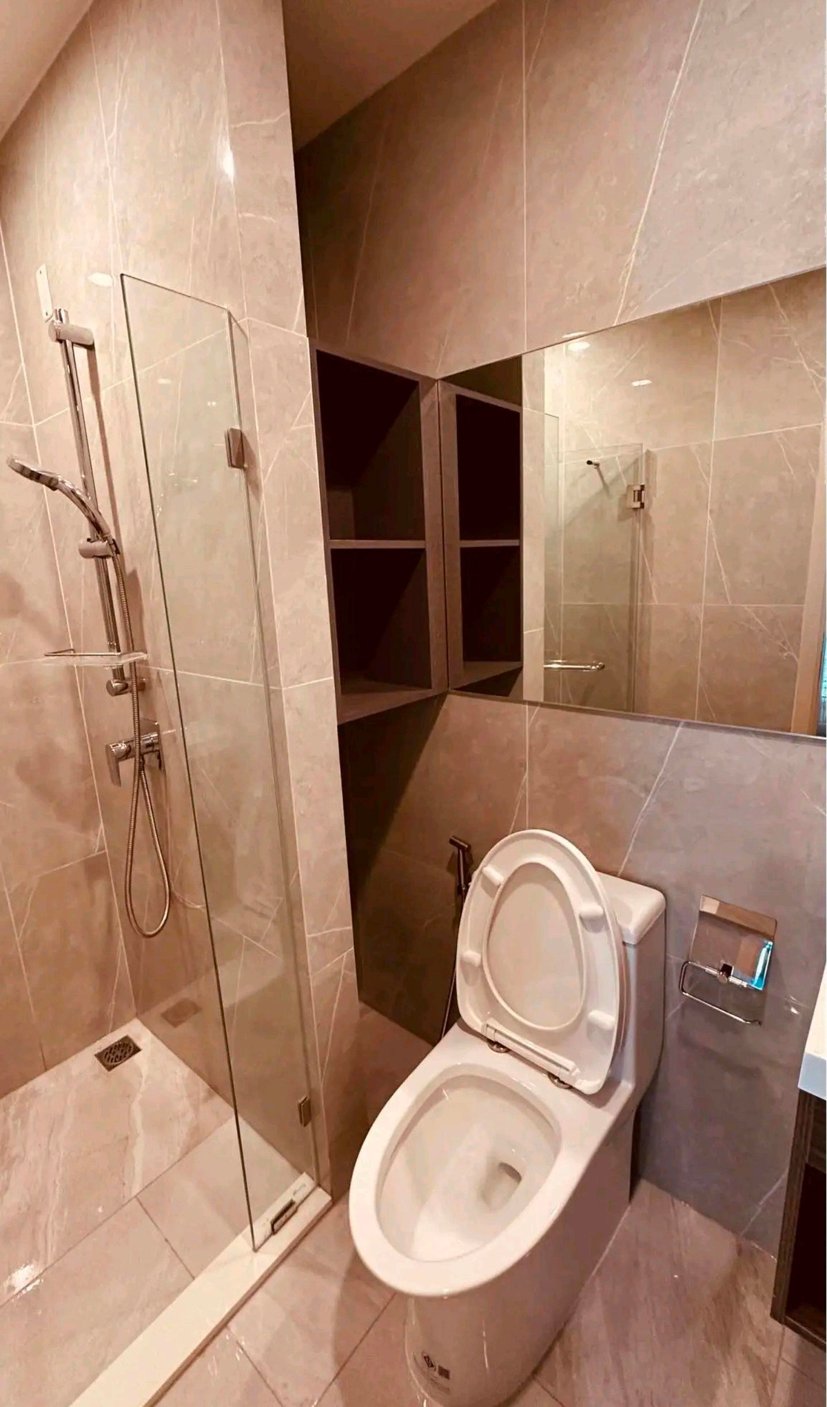 ให้เช่าคอนโดพระราม 9 เพชรบุรีตัดใหม่ RCA : ให้เช่าคอนโด🌈นิว ดิสทริค อาร์ 9🌈ติดยูนิลีเวอร์ พระราม 9, ใกล้เซ็นทรัล พระราม 9, ใกล้ MRT พระราม 9