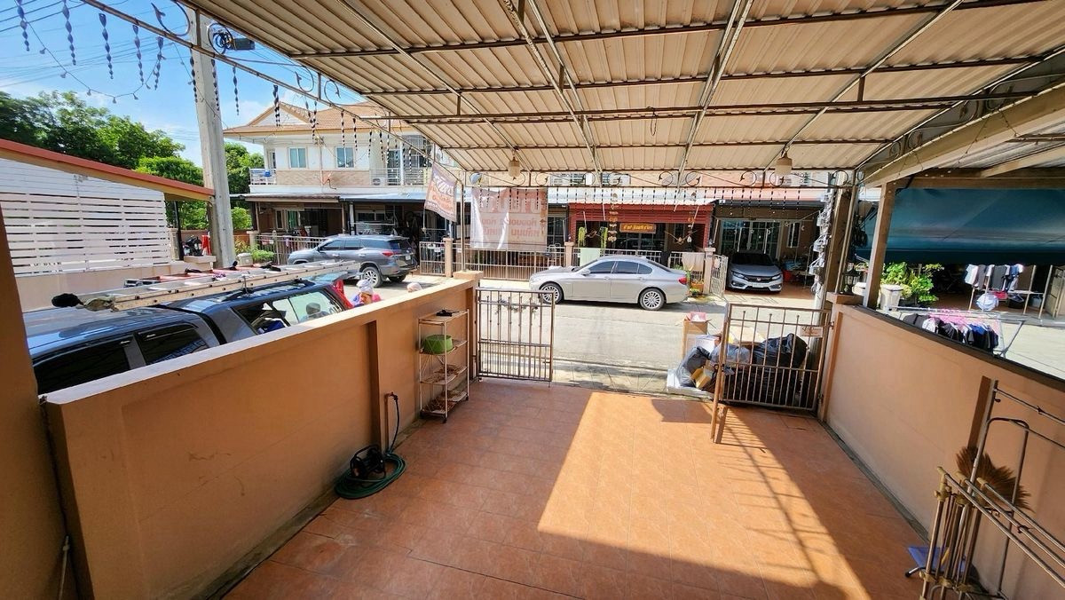 ขายทาวน์โฮมบางนา แบริ่ง ลาซาล : 🏡 ขายทาวน์โฮม “สุริยาเพลส บางนา กม.5” บ้านหลังมุม