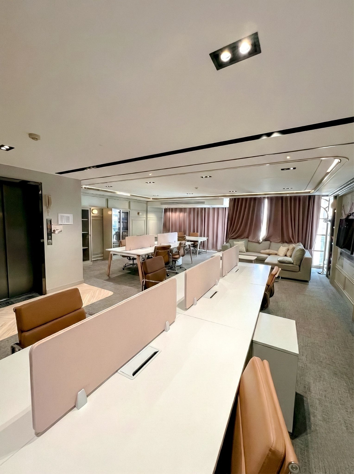 โฮมออฟฟิศพระราม 9 เพชรบุรีตัดใหม่ RCA : 🔥 ขายโฮมออฟฟิศหรู 5 ชั้น โครงการ The Element Rama 9 