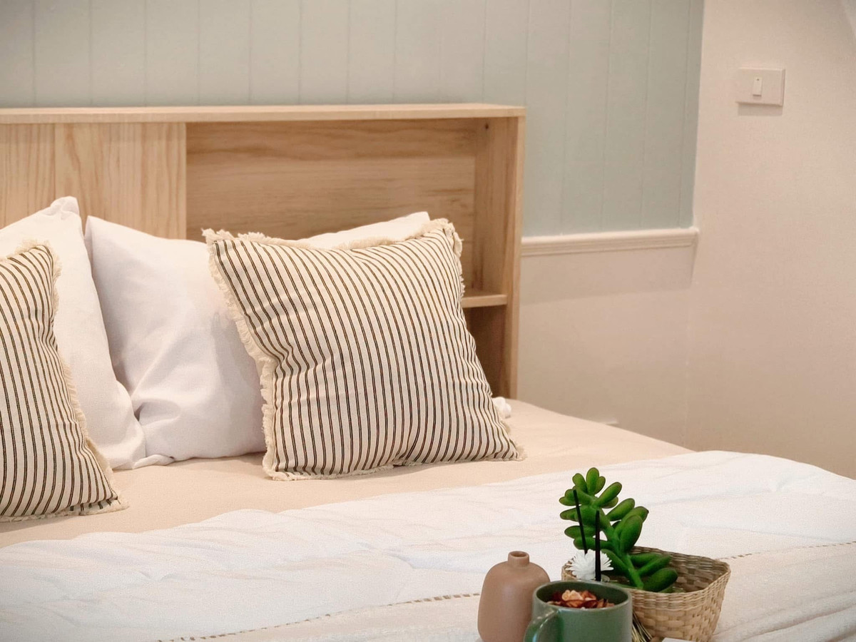 CondoBang kae, Phetkasem : Urgent rent/sale🔥 Large suite 43.56 sq m. ✨Newly renovated, ready to move in. Rent only: 4,300 baht/month, or buy for 799,000 (suitable for those with an income of 15,000 or more). Room on the 4th floor is very private.