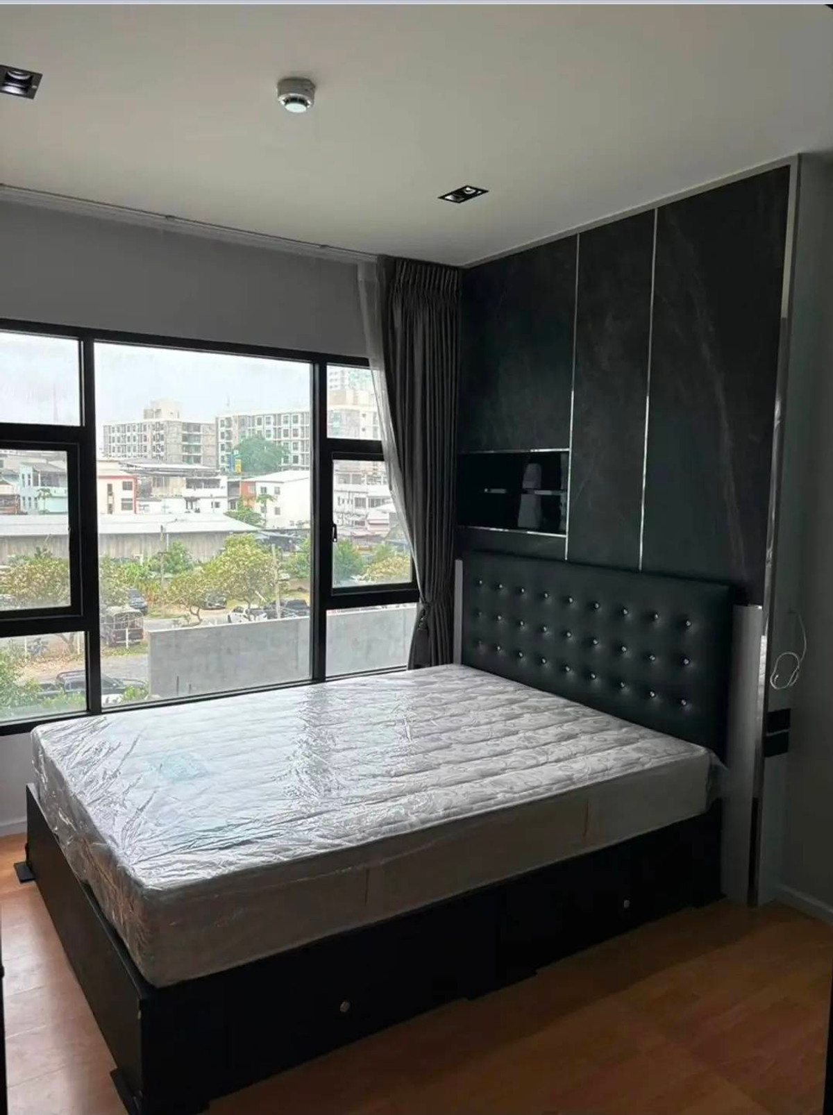 For RentCondoKasetsart, Ratchayothin : Solve Your Daily Commute! Condo for Rent at D’Mura Ratchayothin – Near BTS Sena Nikhom & Kasetsart University, Fully Furnished, Move-in Ready!