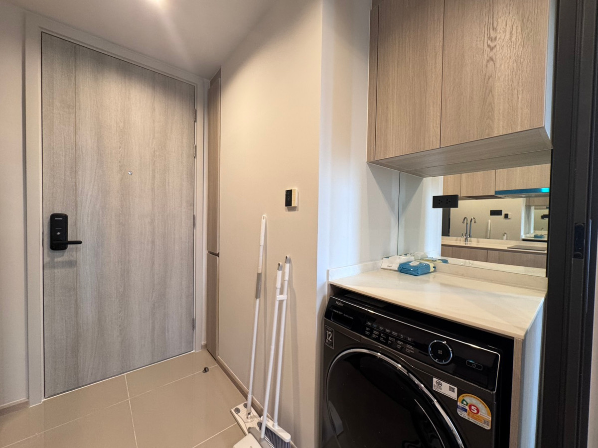 ให้เช่าคอนโดวงเวียนใหญ่ เจริญนคร : Condo Reference Sathorn Wongwianyai, Modern Style, New room, ติด BTS วงเวียนใหญ่, Available For Rent