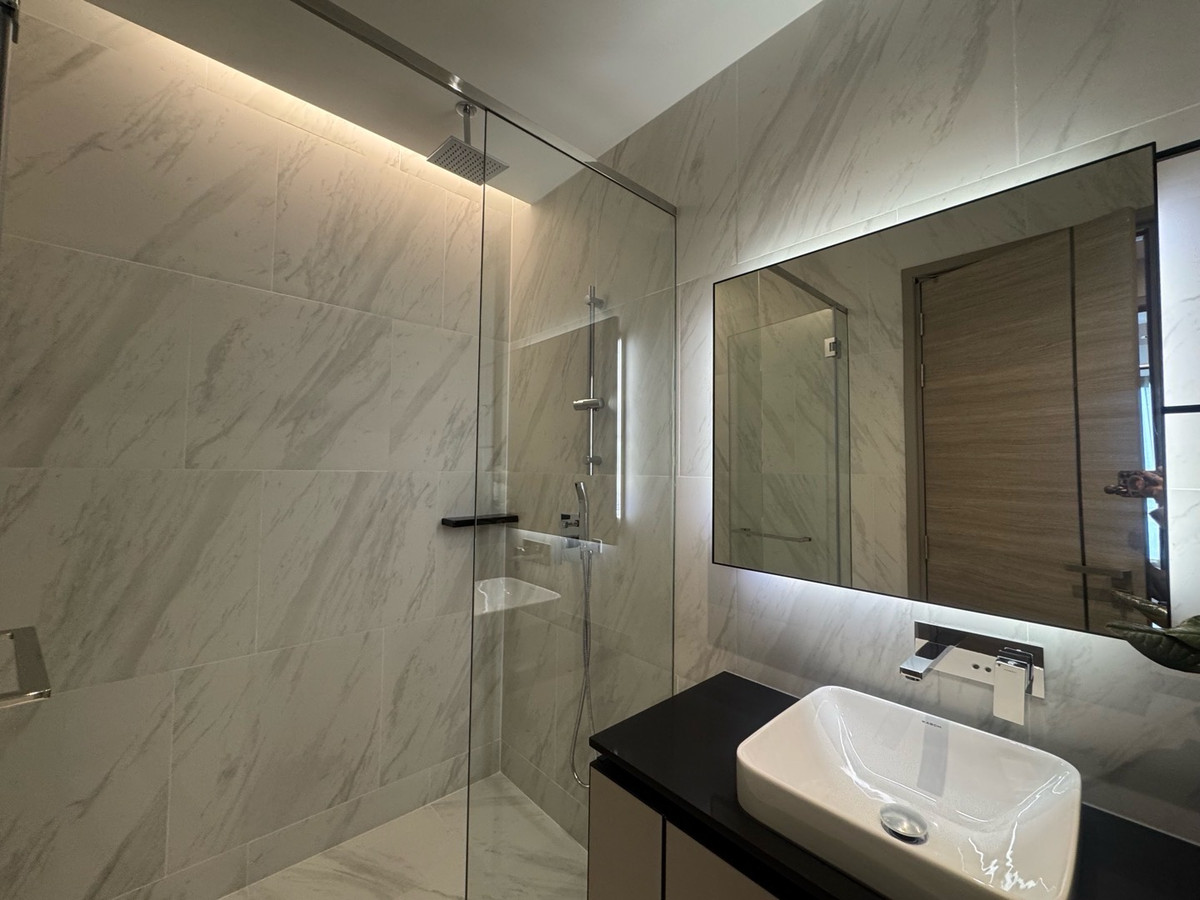 ขายคอนโดสุขุมวิท อโศก ทองหล่อ : คอนโด Super Luxury ใจกลางทองหล่อ
☁️The Room Sukhumvit 38 
2 Bed 2 Bath 90.99 sq.m.💰20.9 MB.
☎️Phat 064-642-8664
☎️Nui 094-624-2014