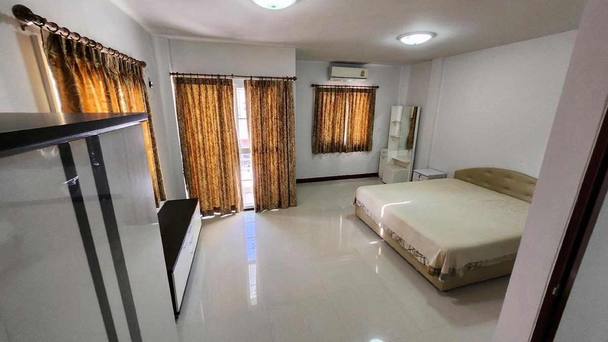 ขายทาวน์โฮมบางนา แบริ่ง ลาซาล : 🏡 ขายทาวน์โฮม “สุริยาเพลส บางนา กม.5” บ้านหลังมุม