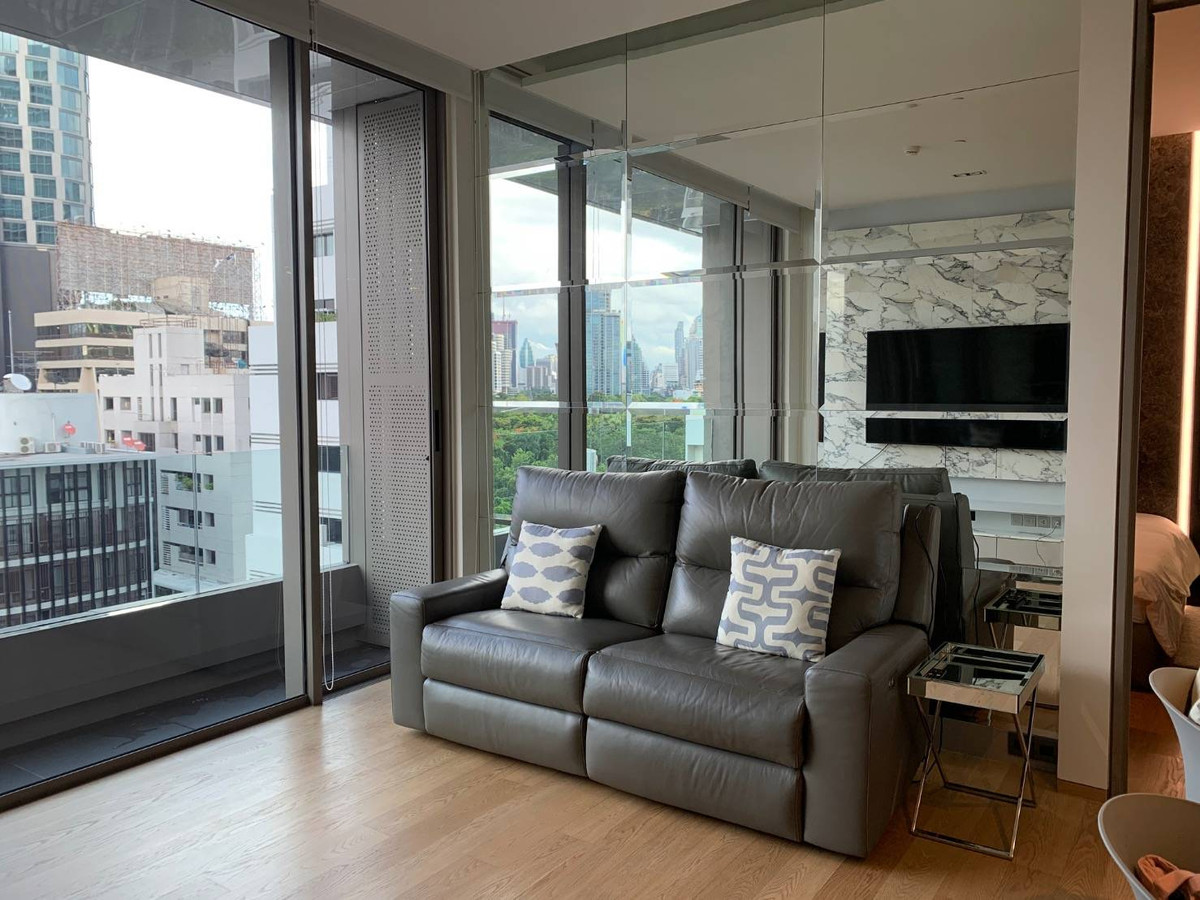 ขายคอนโดสีลม ศาลาแดง บางรัก : 🏙 ขายคอนโด Saladaeng One วิวสวนลุม ห้องหัวมุม 59 ตร.ม. เฟอร์ครบ ห้องสวยวิวดี