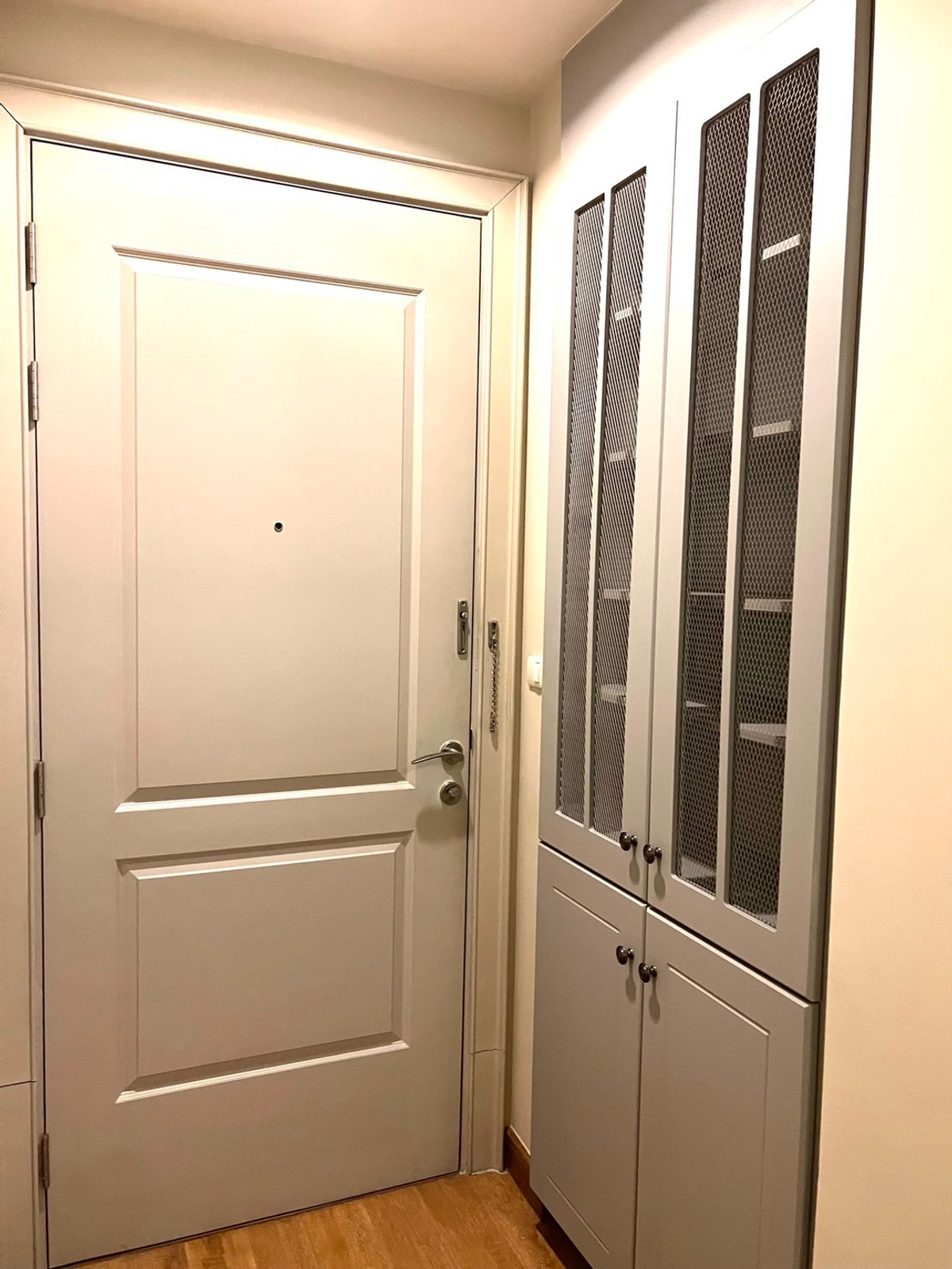 For RentCondoSapankwai,Jatujak : Condo for rent, The Editor Saphan Khwai, 1 bedroom, large size 36 sq m., only 18,000 per month.