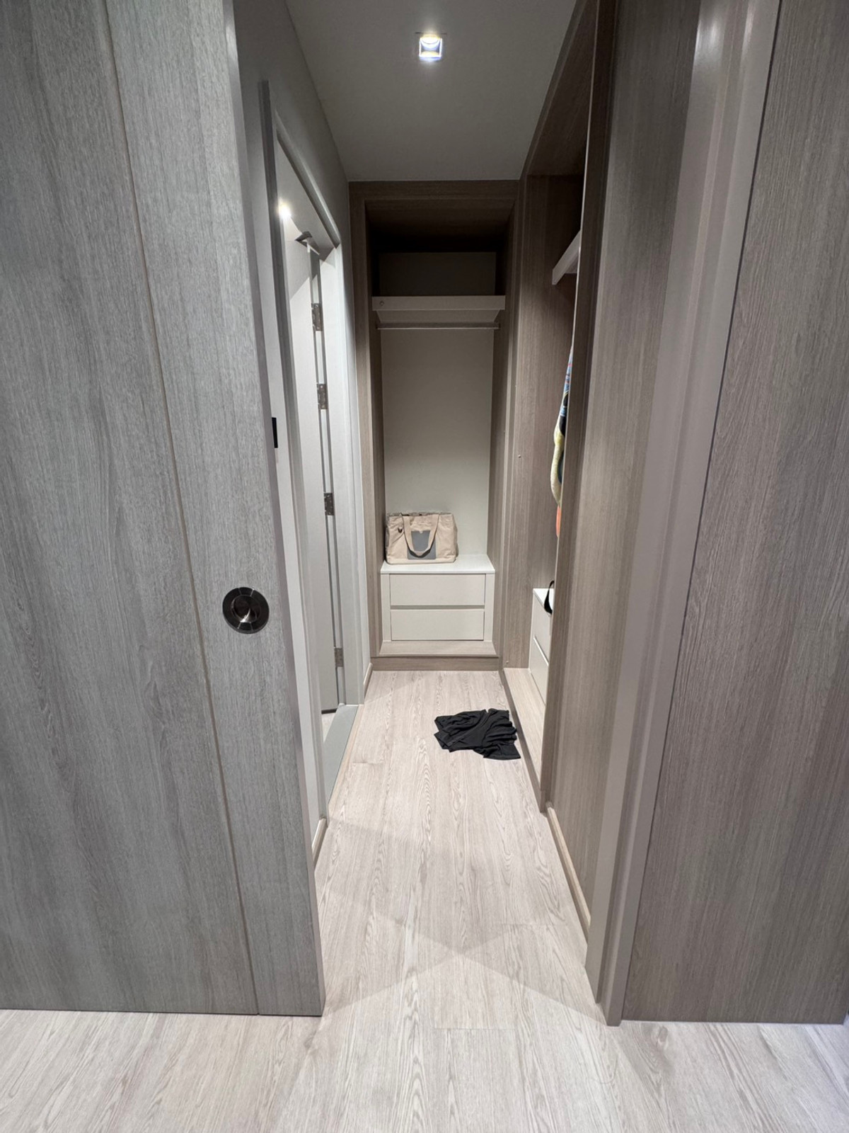 ให้เช่าคอนโดวงเวียนใหญ่ เจริญนคร : Reference สาทร วงเวียนใหญ่, คอนโดใหม่ ห้องใหม่ ติด bts วงเวียนใหญ่ ว่างพร้อมให้เช่า 