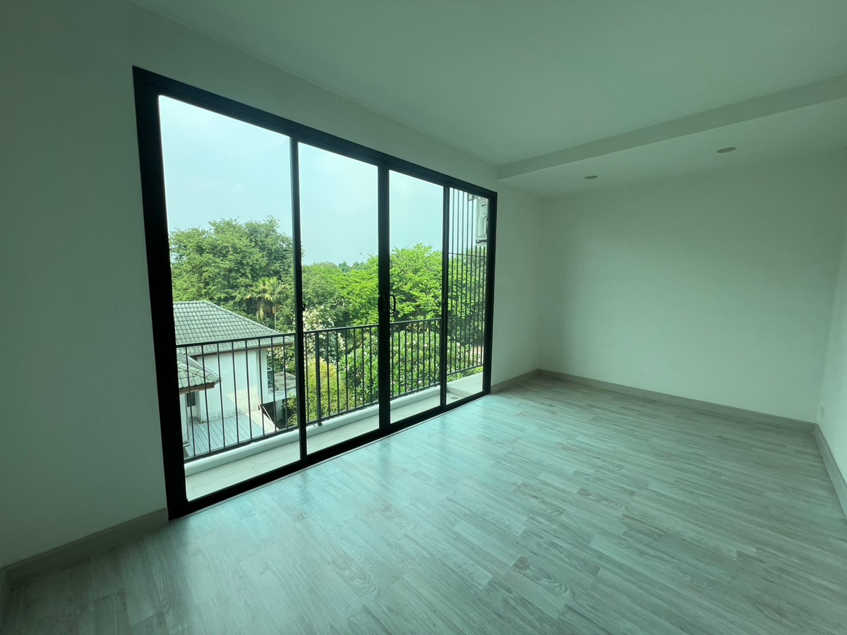 อาคารพาณิชย์โชคชัย4 ลาดพร้าว71 : ขาย/เช่า ทาวน์โฮม The Author รัชดา 32 ทำเลกลาง ลาดพร้าว ใกล้ MRT ลาดพร้าว และ ภาวนา โทร.098-905-2645