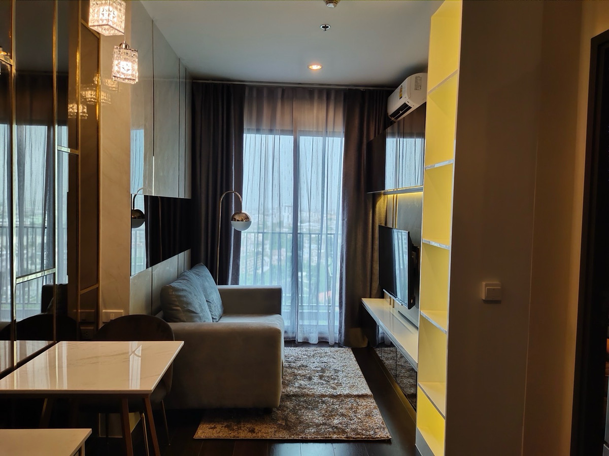 For SaleCondoSukhumvit, Asoke, Thonglor : [C Ekkamai for sale/rental] For sale or rent, 1 bedroom condo, C Ekkamai project is a high rise condo, 44 ​​floors high.