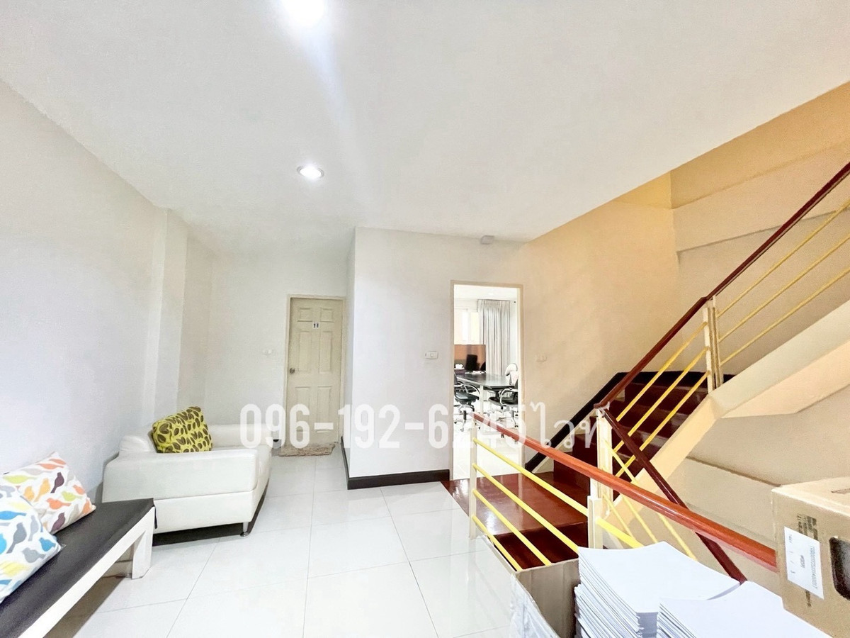 For SaleShop HouseMin Buri, Romklao : Golden location! 4-storey commercial building for sale, next to Rat Phatthana Road (Soi Miss Teen) 🏢 decorated and ready for an office.
