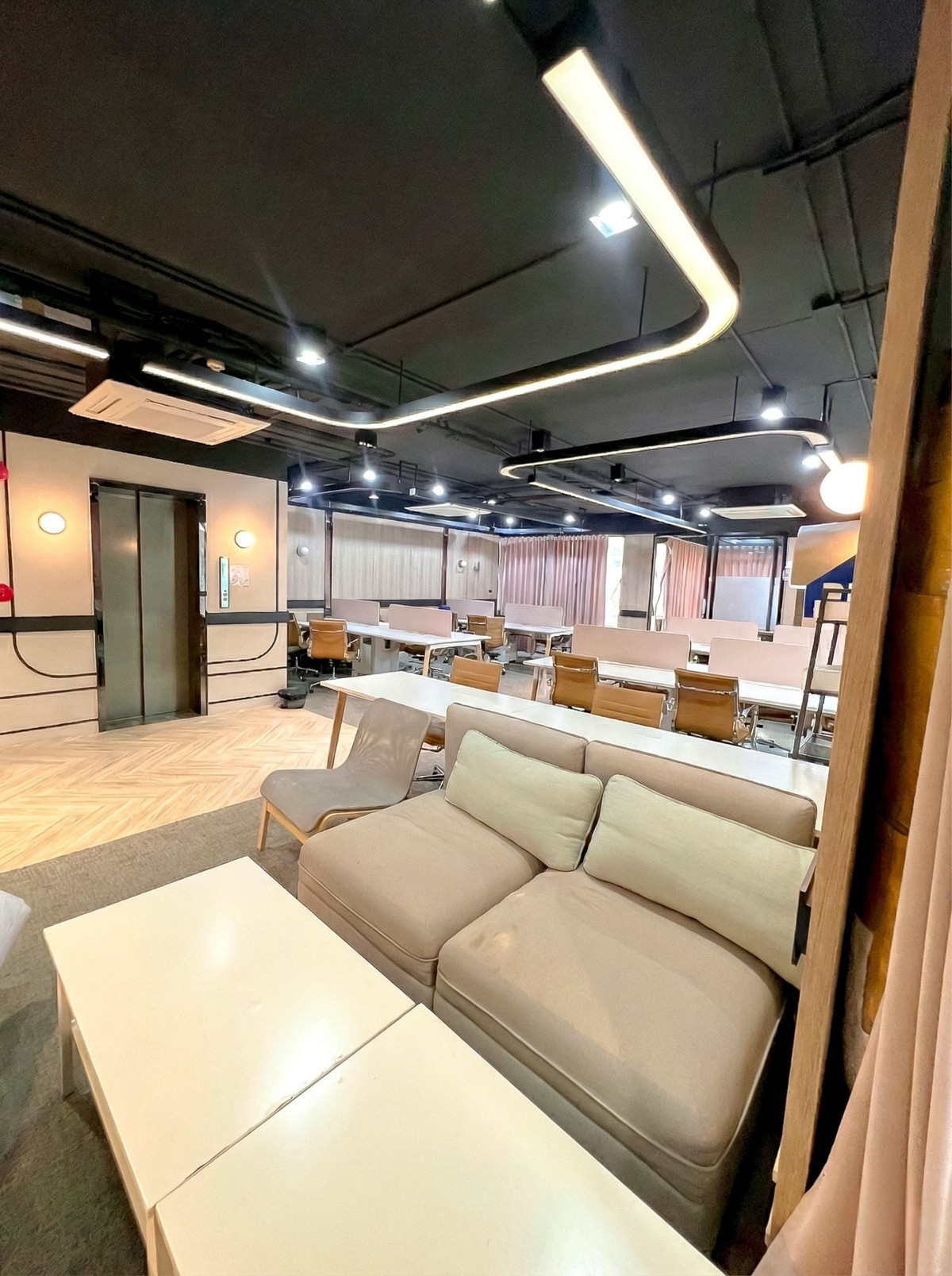 โฮมออฟฟิศพระราม 9 เพชรบุรีตัดใหม่ RCA : 🔥 ขายโฮมออฟฟิศหรู 5 ชั้น โครงการ The Element Rama 9 