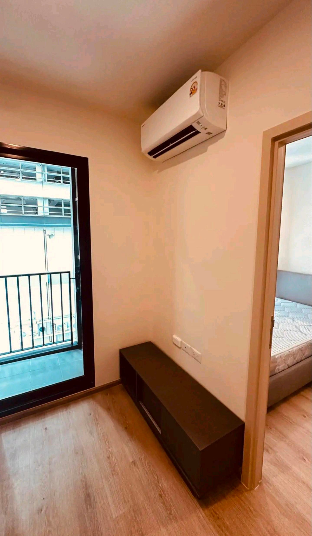 ให้เช่าคอนโดพระราม 9 เพชรบุรีตัดใหม่ RCA : ให้เช่าคอนโด🌈นิว ดิสทริค อาร์ 9🌈ติดยูนิลีเวอร์ พระราม 9, ใกล้เซ็นทรัล พระราม 9, ใกล้ MRT พระราม 9