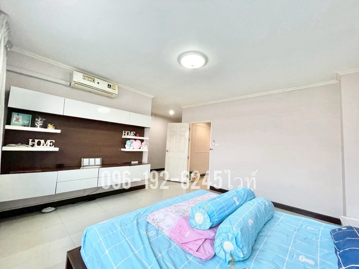 For SaleShop HouseMin Buri, Romklao : Golden location! 4-storey commercial building for sale, next to Rat Phatthana Road (Soi Miss Teen) 🏢 decorated and ready for an office.