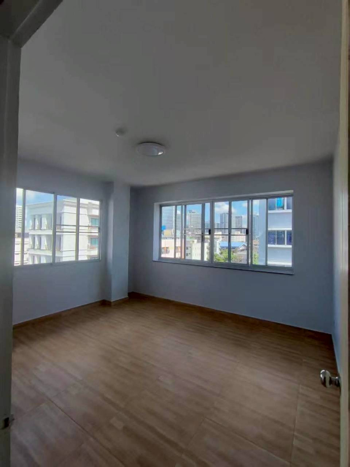 For RentCondoRatchadapisek, Huaikwang, Suttisan : ✅ CTHR103 ✅ Line : @p2nproperty