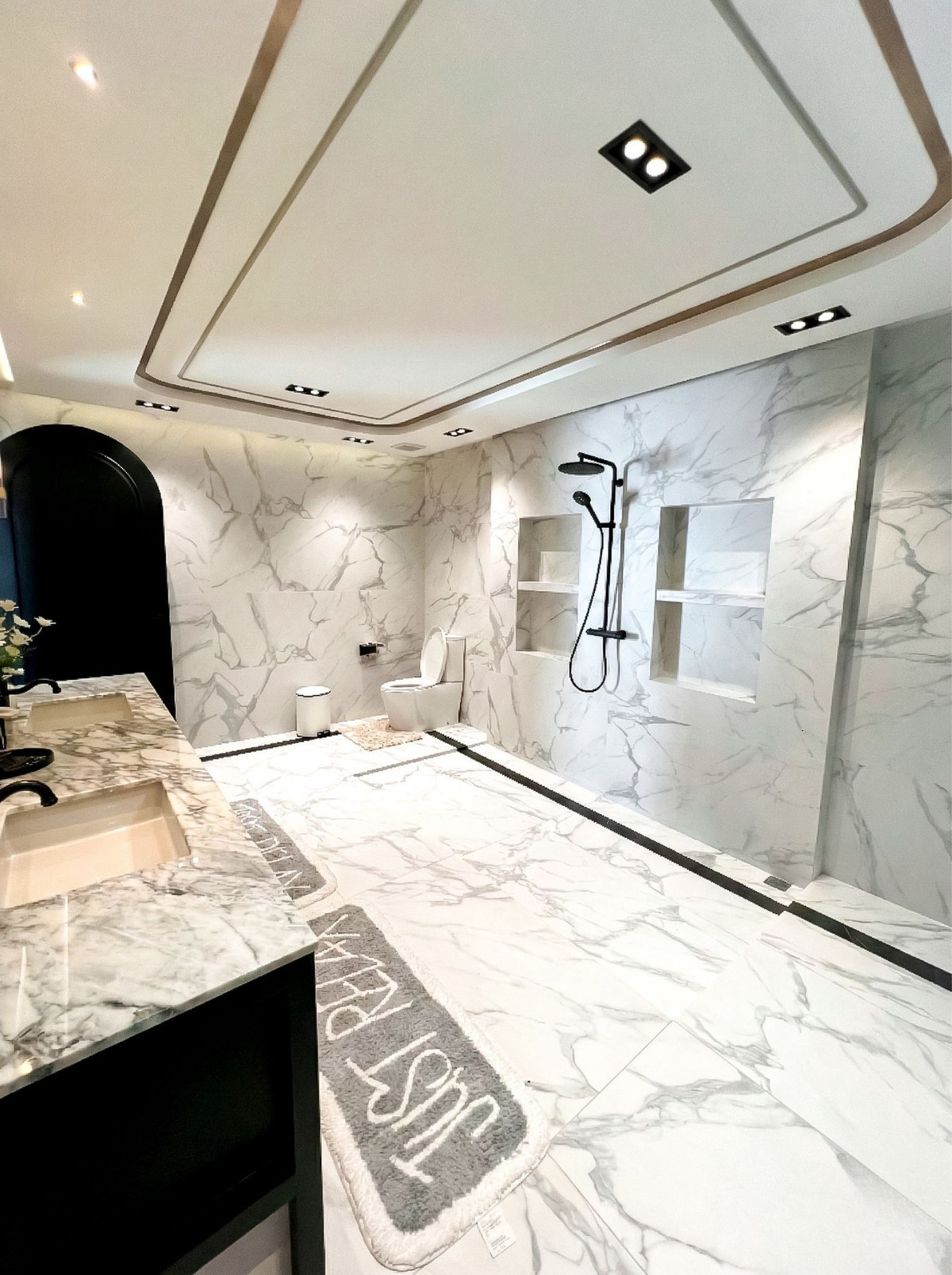 โฮมออฟฟิศพระราม 9 เพชรบุรีตัดใหม่ RCA : 🔥 ขายโฮมออฟฟิศหรู 5 ชั้น โครงการ The Element Rama 9 