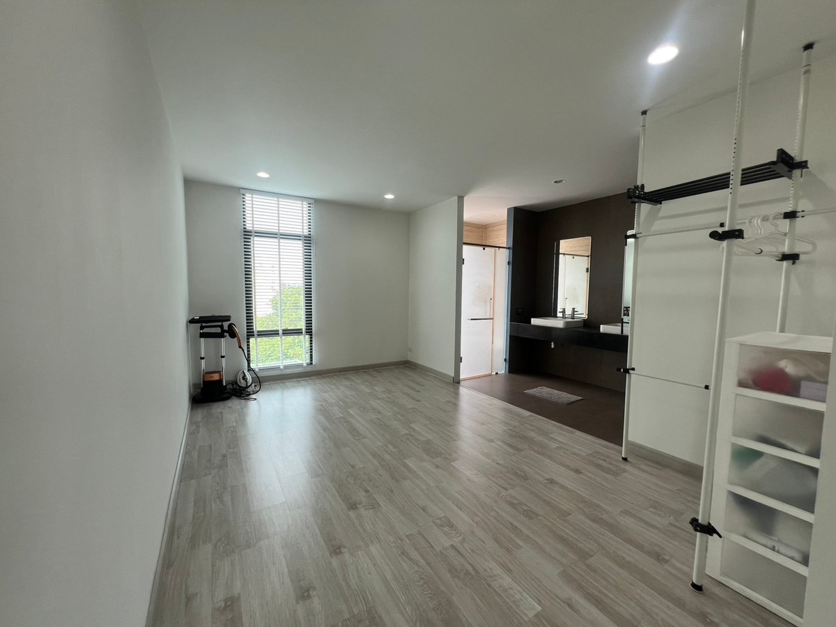 อาคารพาณิชย์โชคชัย4 ลาดพร้าว71 : ขาย/เช่า ทาวน์โฮม The Author รัชดา 32 ทำเลกลาง ลาดพร้าว ใกล้ MRT ลาดพร้าว และ ภาวนา โทร.098-905-2645