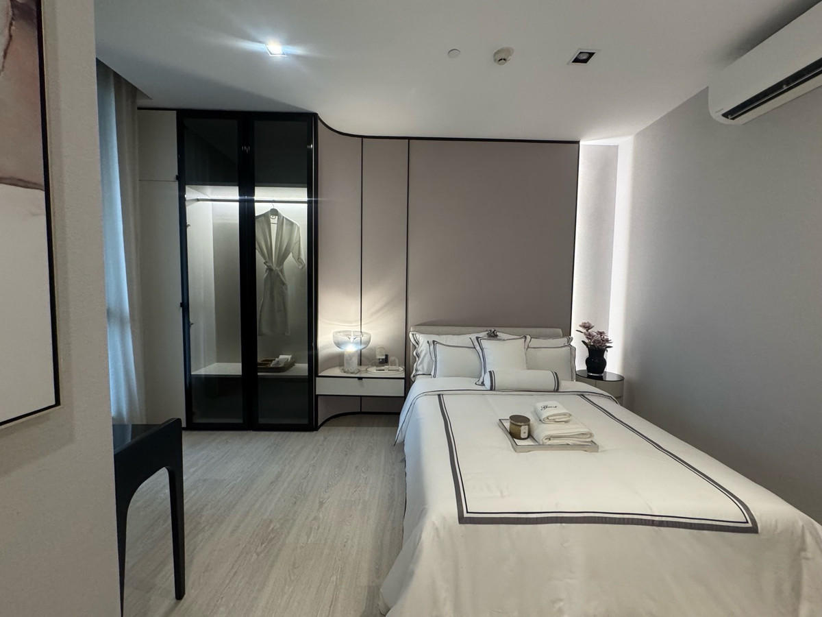 ขายคอนโดสุขุมวิท อโศก ทองหล่อ : คอนโด Super Luxury ใจกลางทองหล่อ
☁️The Room Sukhumvit 38 
2 Bed 2 Bath 90.99 sq.m.💰20.9 MB.
☎️Phat 064-642-8664
☎️Nui 094-624-2014