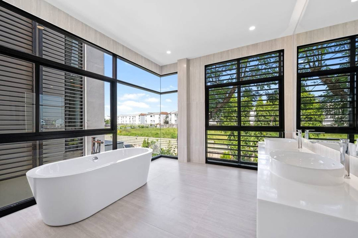 ขายบ้านรัชดา ห้วยขวาง :  ขายบ้านหมู่บ้าน The Zenith  49.1ตร.วา ในซอยโรงเรียน SISB (โรงเรียนนานาชาติสิงคโปร์)New renovated