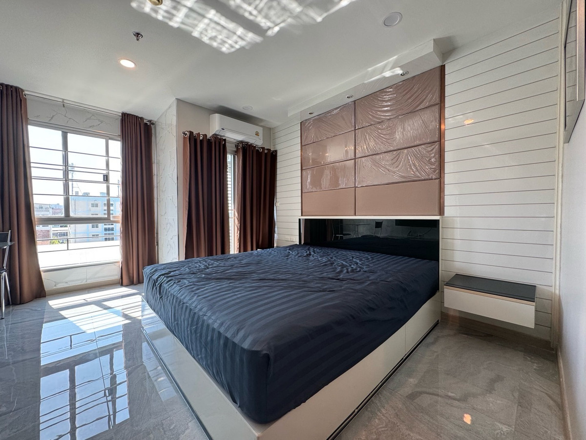 For RentCondoThaphra, Talat Phlu, Wutthakat : Condo for rent, renovated, brand new, CASA CONDO Ratchada - Ratchaphruek, 26.34 sq m., very good location, next to the stairs, BTS Talat Phlu.