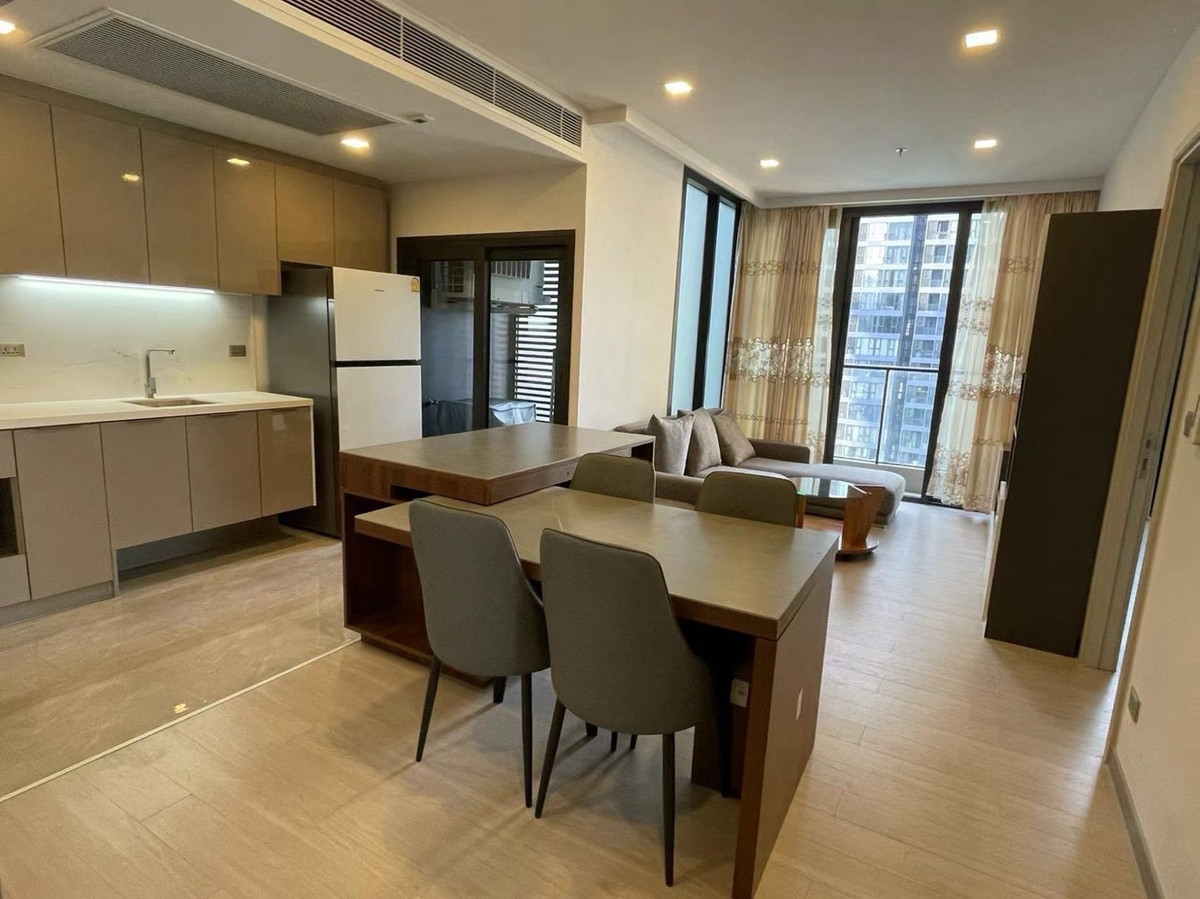 For RentCondoRama9, Petchburi, RCA : ✨ Ultra-Modern Luxury Living | One9Five Asoke - Rama 9
Spacious 2BR Suite – Steps to MRT & Central Rama 9 🏙️