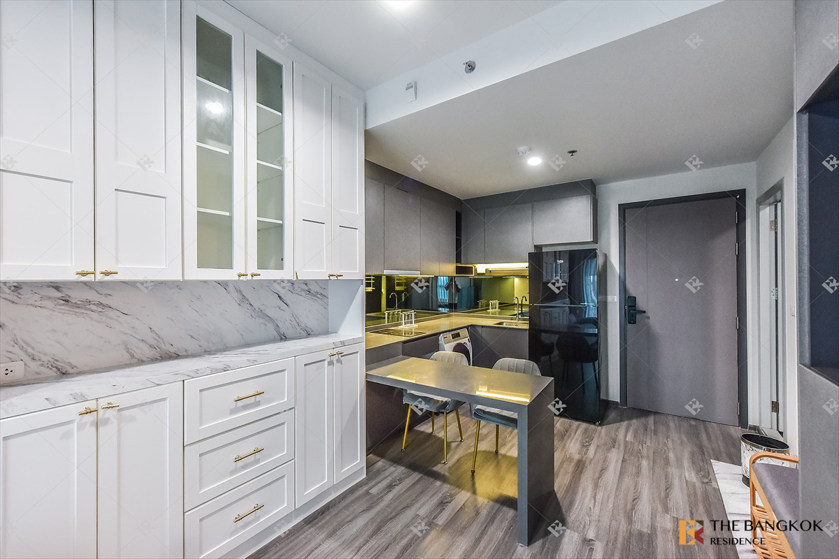 For SaleCondoSiam Paragon ,Chulalongkorn,Samyan : 🏙️ Spacious Beautifully Decorated Unit in the Heart of the City  Ideo Chula-Samyan near MRT Samyan