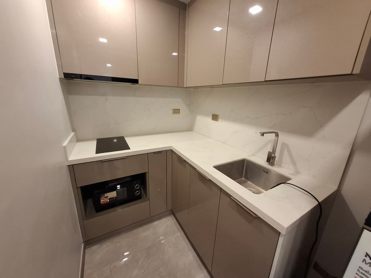 ให้เช่าคอนโดพระราม 9 เพชรบุรีตัดใหม่ RCA : ใช้ชีวิตระดับ Masterpiece พร้อมวิวสระ Infinity Pool ที่ One9Five