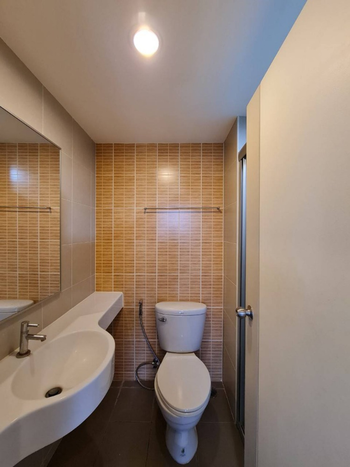 ขายคอนโดเสรีไทย-นิด้า : ✅ S-LP60130 ✅ Line : @p2nproperty