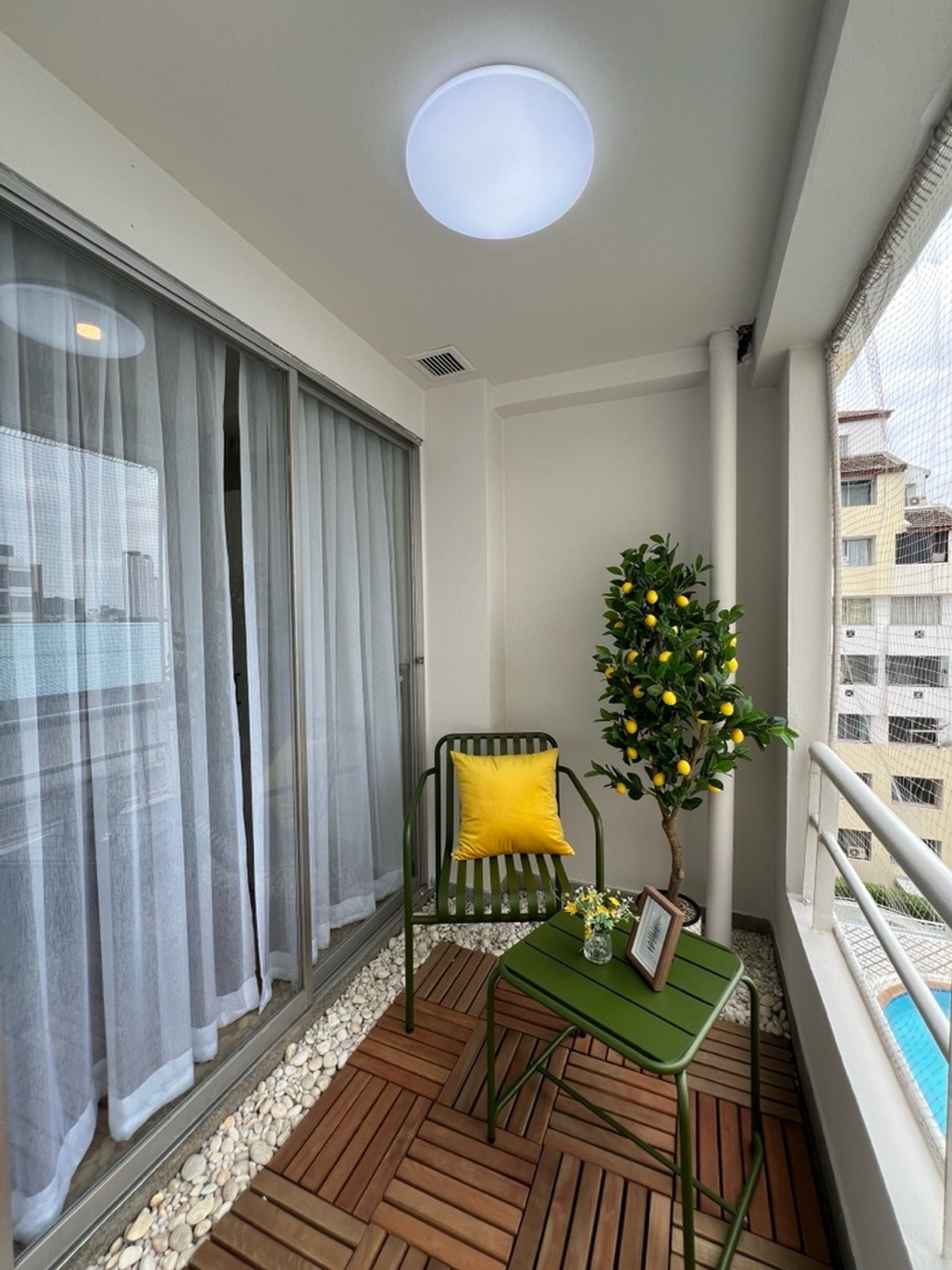 CondoKasetsart, Ratchayothin : Condo for rent, newly renovated, fully furnished, ready to move in.