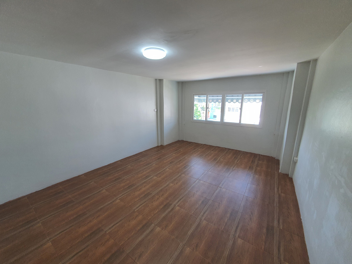 For SaleTownhomePhutthamonthon, Salaya : 3-story townhome, completely renovated, Boromarajonani 119 | 4 bedrooms, 3 bathrooms, high ceilings, not hot house, strong structure, ready to move in, near Mahidol, good location, nice to live in!