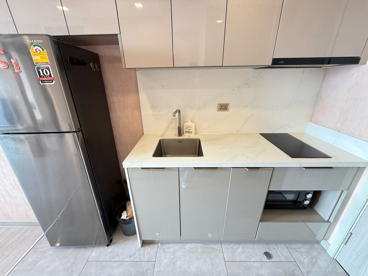 For RentCondoRama9, Petchburi, RCA : ✨ Modern Luxury at Its Best | ONE9FIVE Asoke - Rama 9