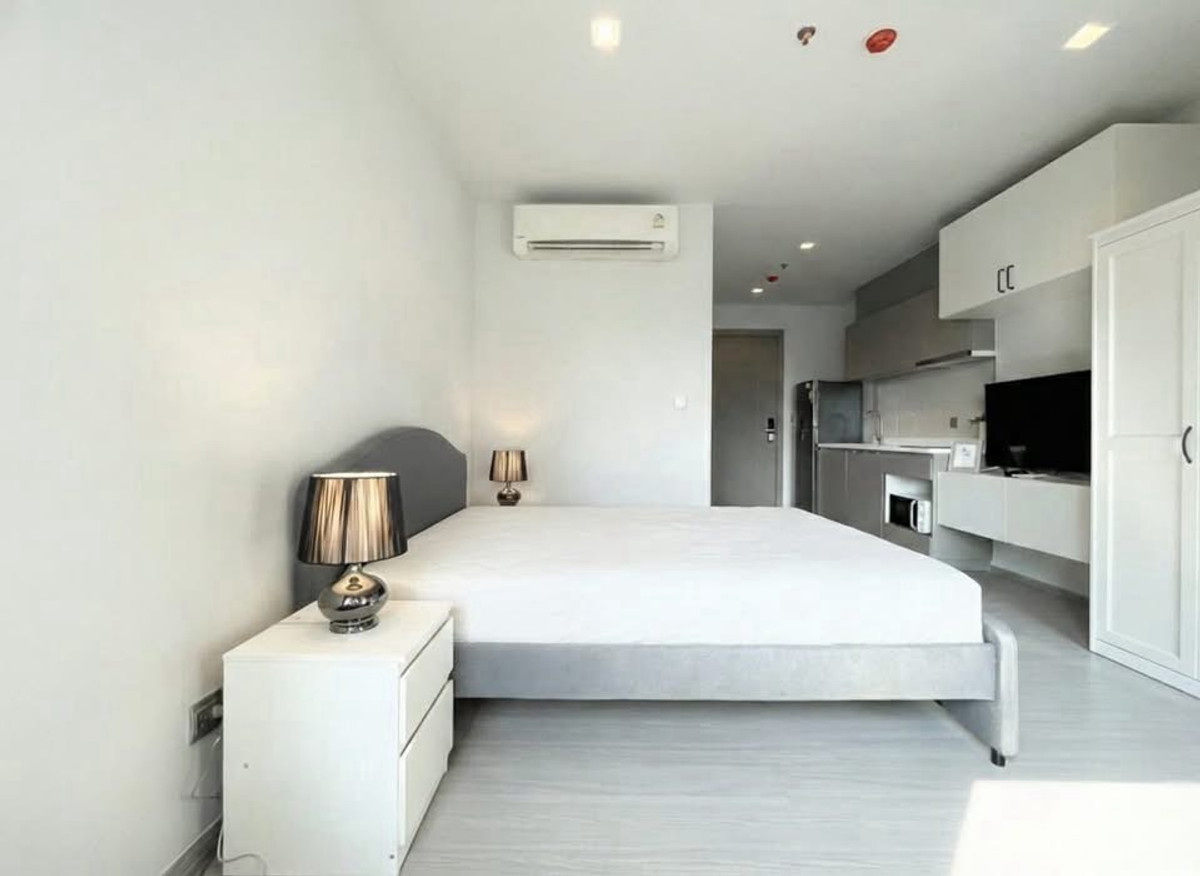 ให้เช่าคอนโดพระราม 9 เพชรบุรีตัดใหม่ RCA : ให้เช่า Life Asoke - Rama 9