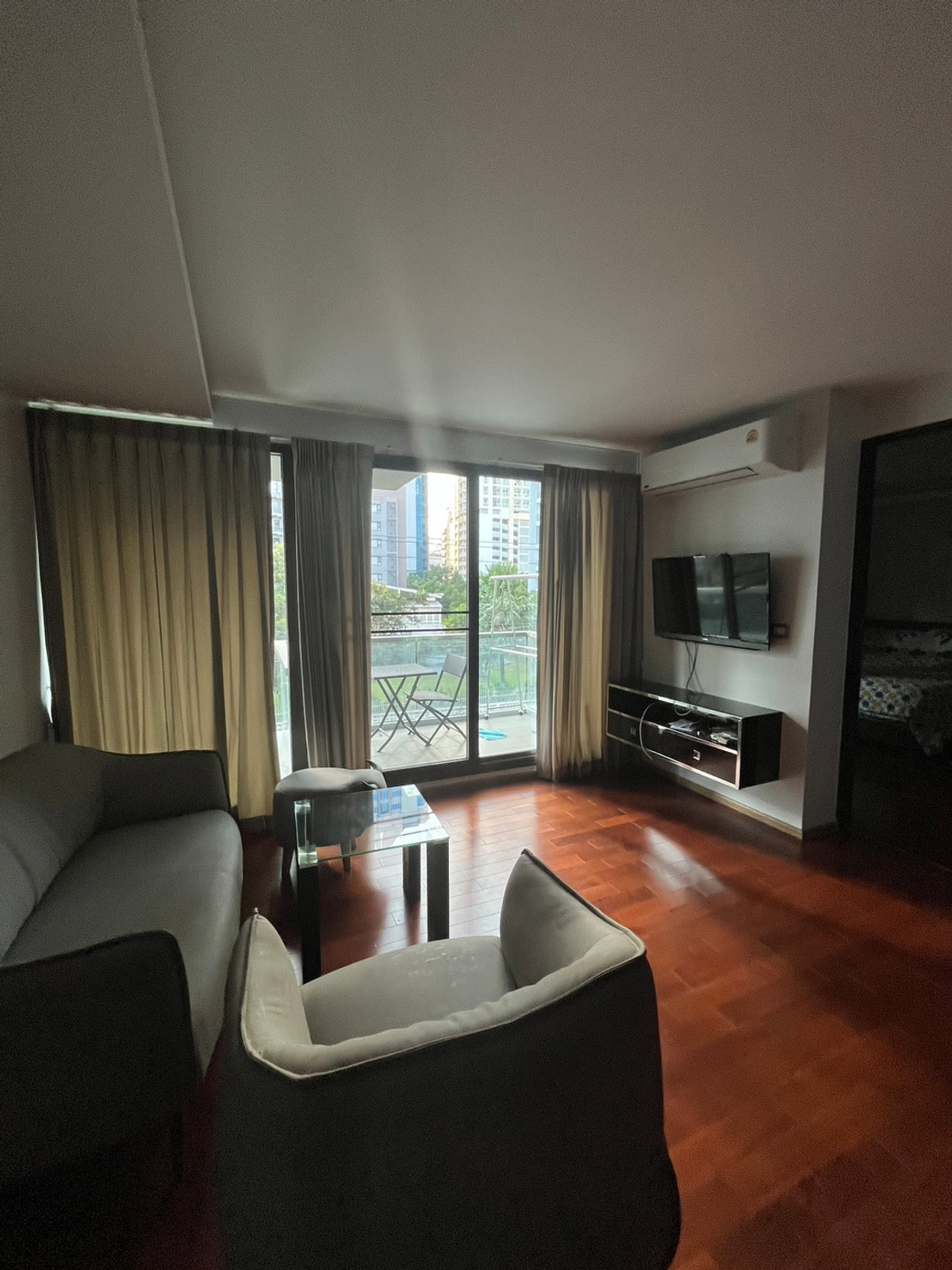 ให้เช่าคอนโดสุขุมวิท อโศก ทองหล่อ : For Rent The Address Sukhumvit 61 - A popular low-rise luxury condominium in Ekkamai by Pretty