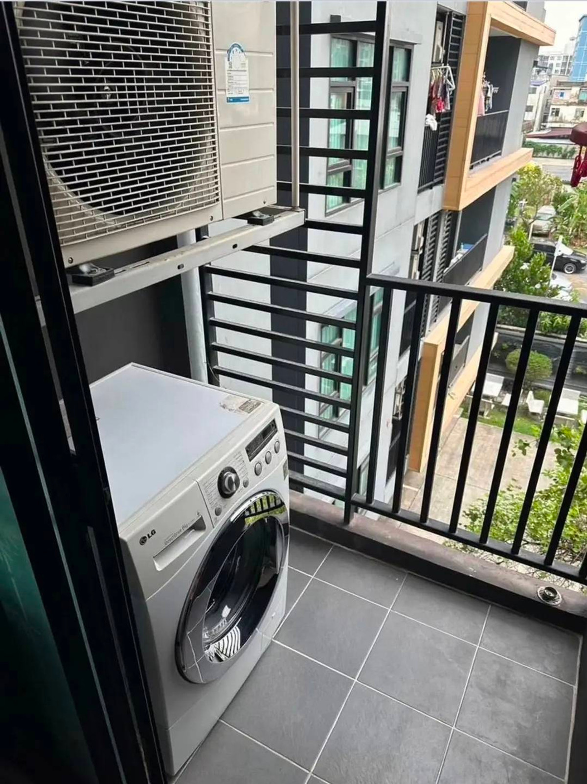 For RentCondoKasetsart, Ratchayothin : Solve Your Daily Commute! Condo for Rent at D’Mura Ratchayothin – Near BTS Sena Nikhom & Kasetsart University, Fully Furnished, Move-in Ready!