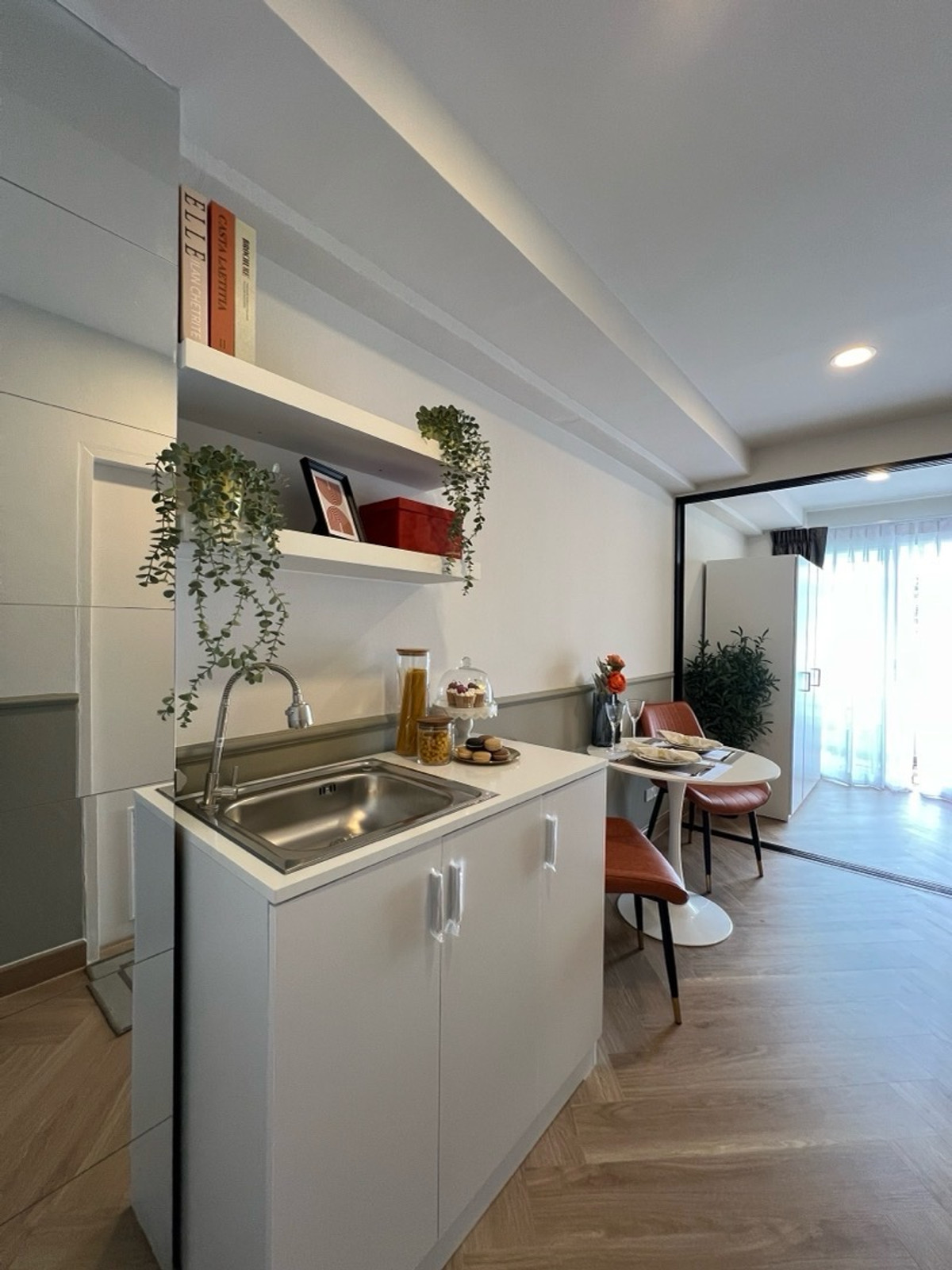 CondoKasetsart, Ratchayothin : Condo for rent, newly renovated, fully furnished, ready to move in.