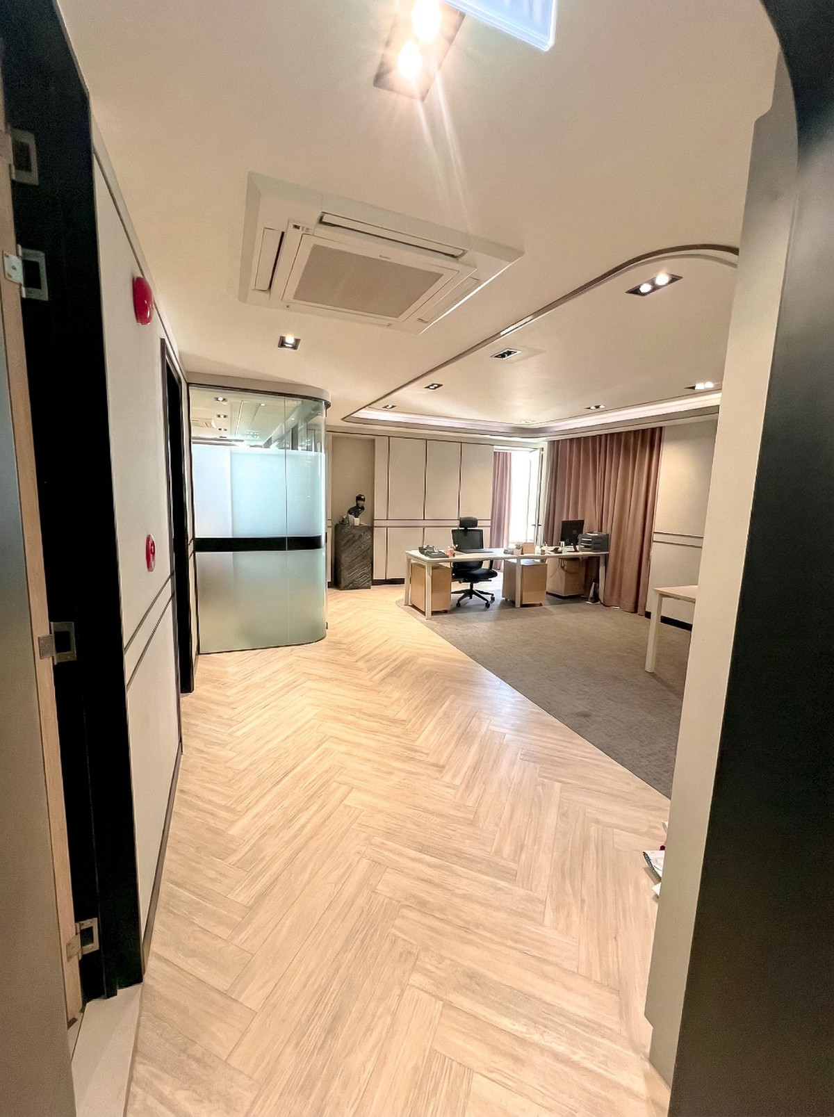 โฮมออฟฟิศพระราม 9 เพชรบุรีตัดใหม่ RCA : 🔥 ขายโฮมออฟฟิศหรู 5 ชั้น โครงการ The Element Rama 9 