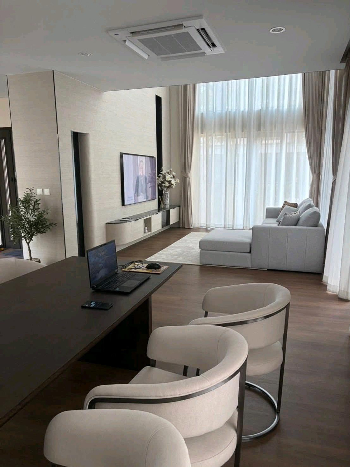 ให้เช่าบ้านบางนา แบริ่ง ลาซาล : Vivaldi Bangna Km.5 For Rent 