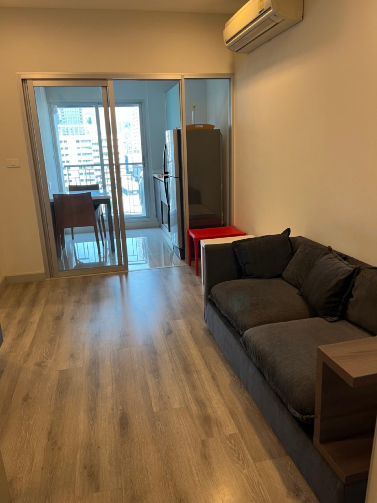 For RentCondoSathorn, Narathiwat : For Rent ✨ Centric Sathorn - Saint Louis ✨ Fully furnished with appliances, near BTS Surasak.