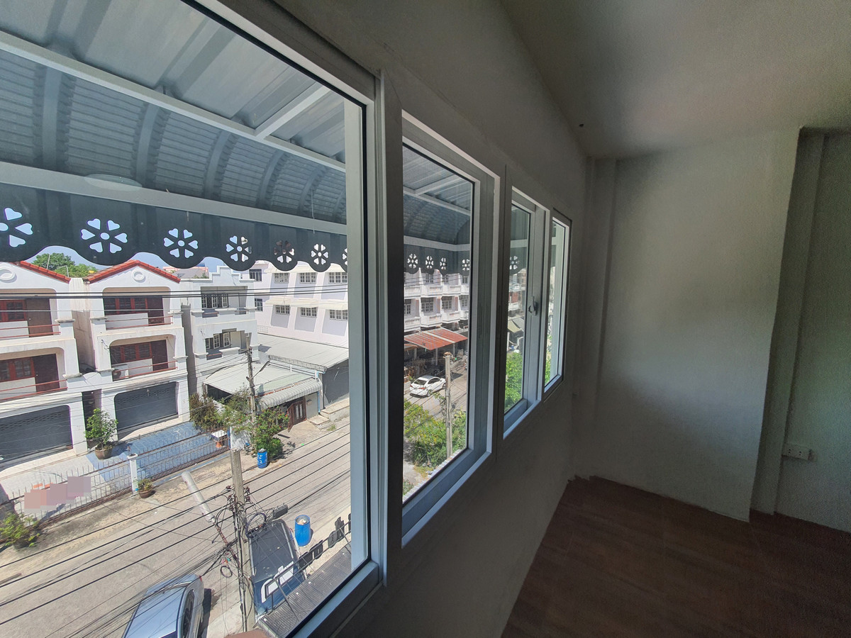 For SaleTownhomePhutthamonthon, Salaya : 3-story townhome, completely renovated, Boromarajonani 119 | 4 bedrooms, 3 bathrooms, high ceilings, not hot house, strong structure, ready to move in, near Mahidol, good location, nice to live in!