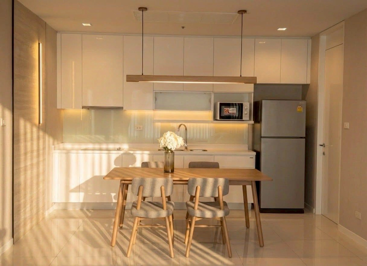 For RentCondoWitthayu, Chidlom, Langsuan, Ploenchit : LTH14683 – White tone room, good feel, nice to live in | Condo for Rent | Amanta Lumpini | 69.7 sqm | 1 Bedroom 1 Bathroom | Bright White Room with a Cozy Feel | Near BTS Sala Daeng | 50,000 THB/Month | Condo for rent Amanta Lumpini size 69.7 sq m, 1 bedr
