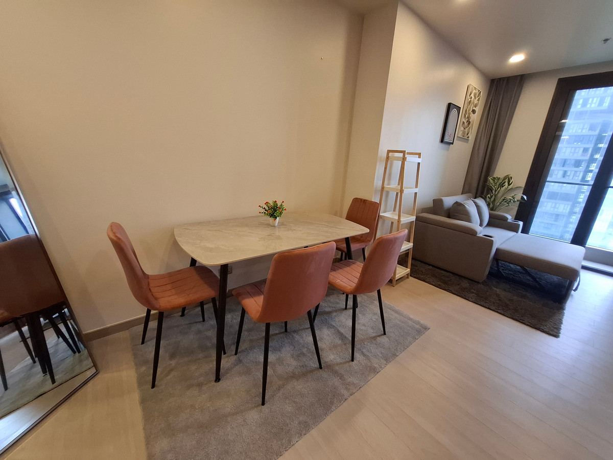 ให้เช่าคอนโดพระราม 9 เพชรบุรีตัดใหม่ RCA : ใช้ชีวิตระดับ Masterpiece พร้อมวิวสระ Infinity Pool ที่ One9Five